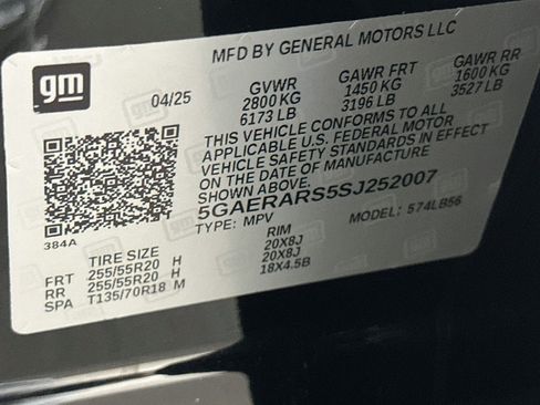 Used 2025 Buick Enclave Preferred FWD image 12