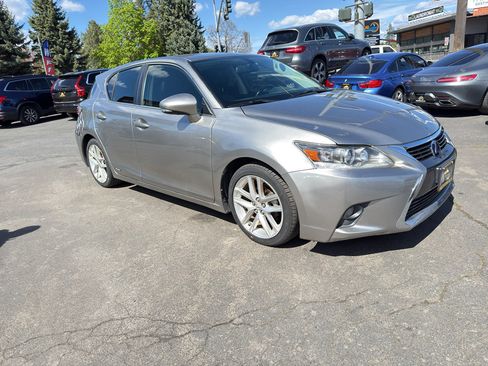 Used 2017 Lexus CT 200h w/ Accessory Package 2 FWD image 10
