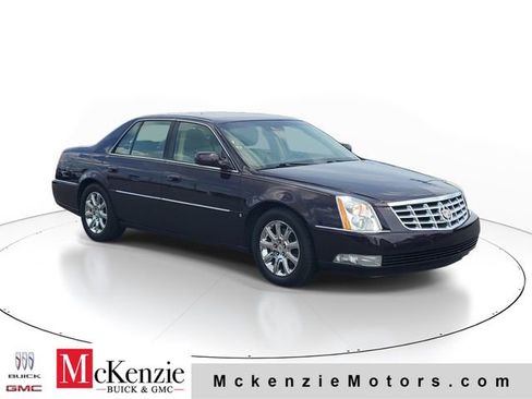 Used 2008 Cadillac DTS FWD image 1