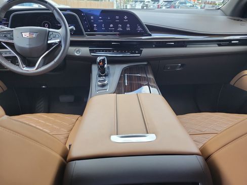 Certified 2023 Cadillac Escalade Premium Luxury w/ Performance Package AWD/4WD image 14