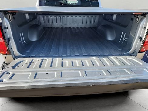 Used 2018 Chevrolet Silverado 1500 LT w/ All Star Edition image 9