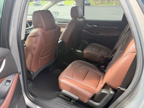 Used 2018 Buick Enclave Avenir w/ Avenir Technology Package image 22