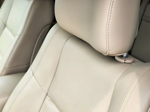 Used 2021 Jeep Grand Cherokee Limited RWD image 15