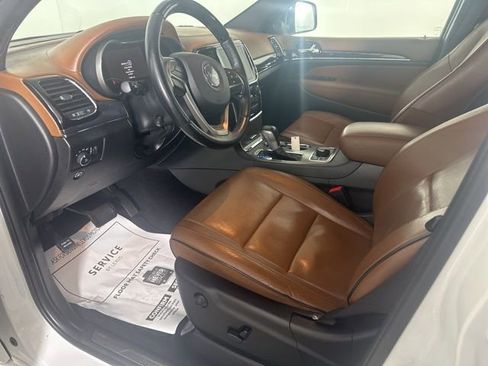 Used 2020 Jeep Grand Cherokee Overland image 10