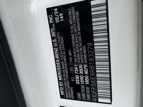 Used 2024 Mercedes-Benz GLS 450 4MATIC image 25