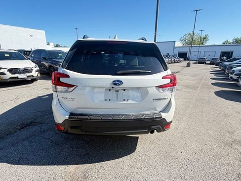 Used 2023 Subaru Forester Limited AWD/4WD image 7