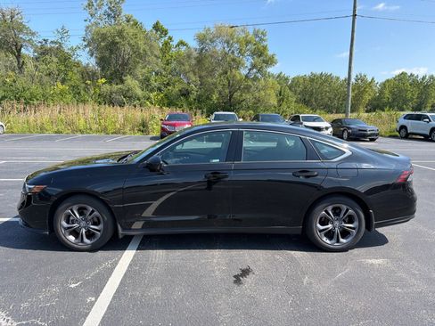 Used 2023 Honda Accord EX image 3