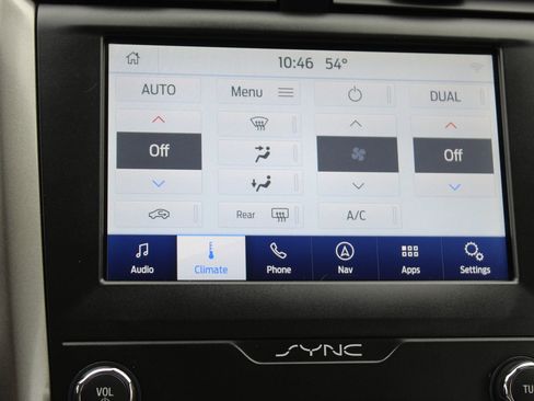 Used 2019 Ford Fusion SE image 32