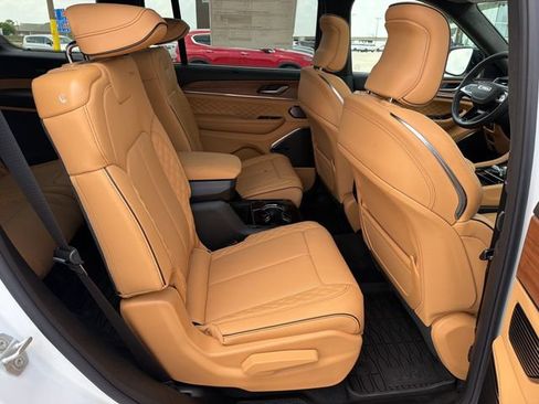 New 2026 Jeep Grand Cherokee L Summit AWD/4WD image 30