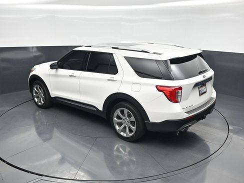 Used 2020 Ford Explorer Platinum w/ Premium Technology Package AWD/4WD image 46