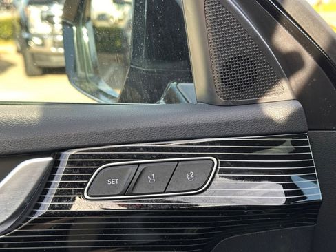 Used 2025 Hyundai Palisade Calligraphy image 31