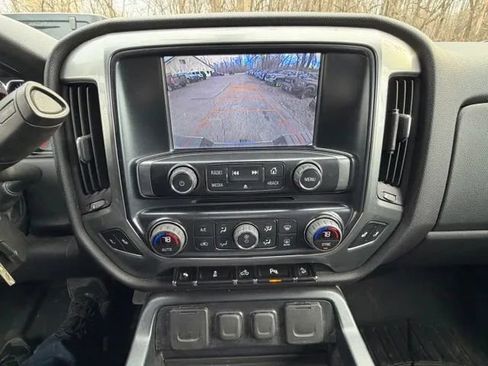 Used 2015 Chevrolet Silverado 2500 LT w/ LT Convenience Package image 9