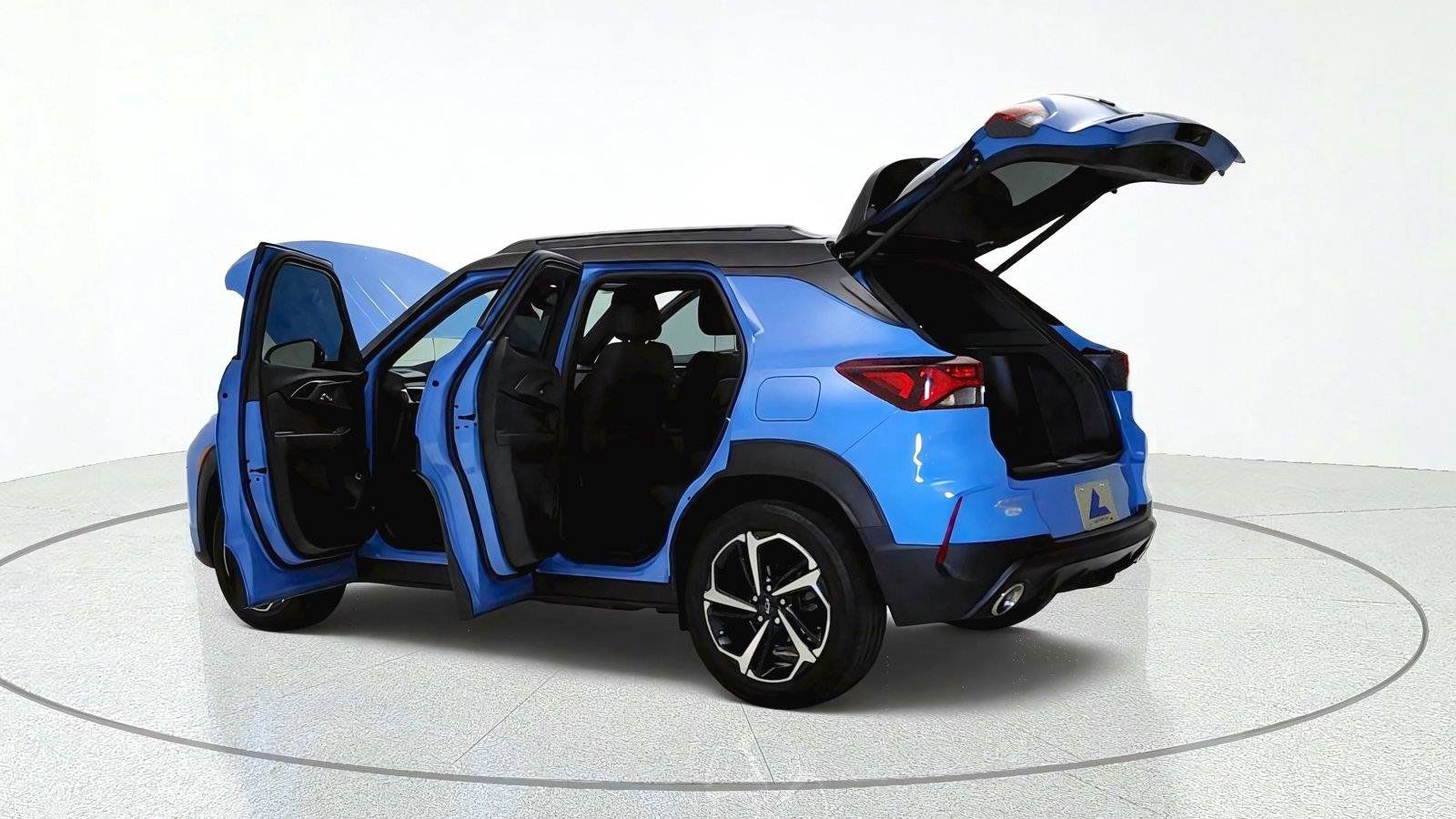 Used 2023 Chevrolet TrailBlazer RS w/ Sun and Liftgate Package FWD image 35