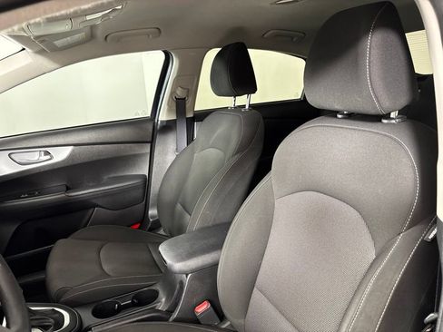 Used 2023 Kia Forte LXS FWD image 24