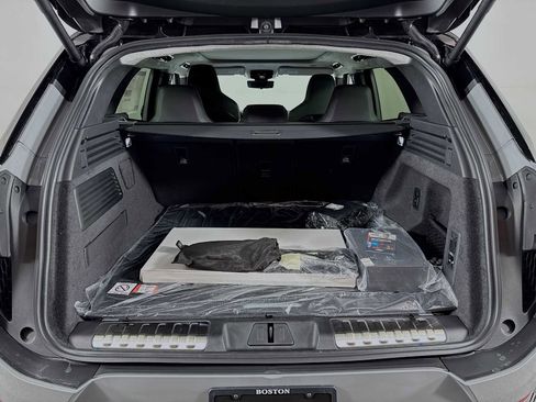 New 2025 Land Rover Range Rover Sport SV Edition Two image 22