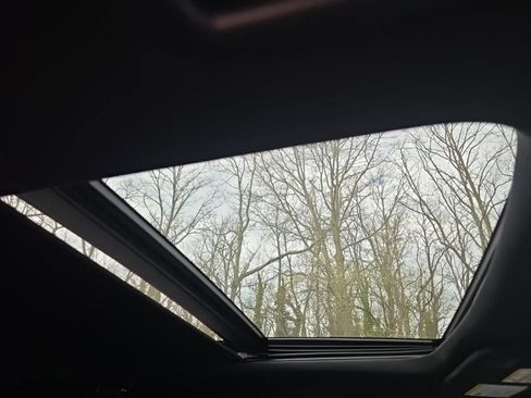 Used 2022 Ford Expedition Limited image 14