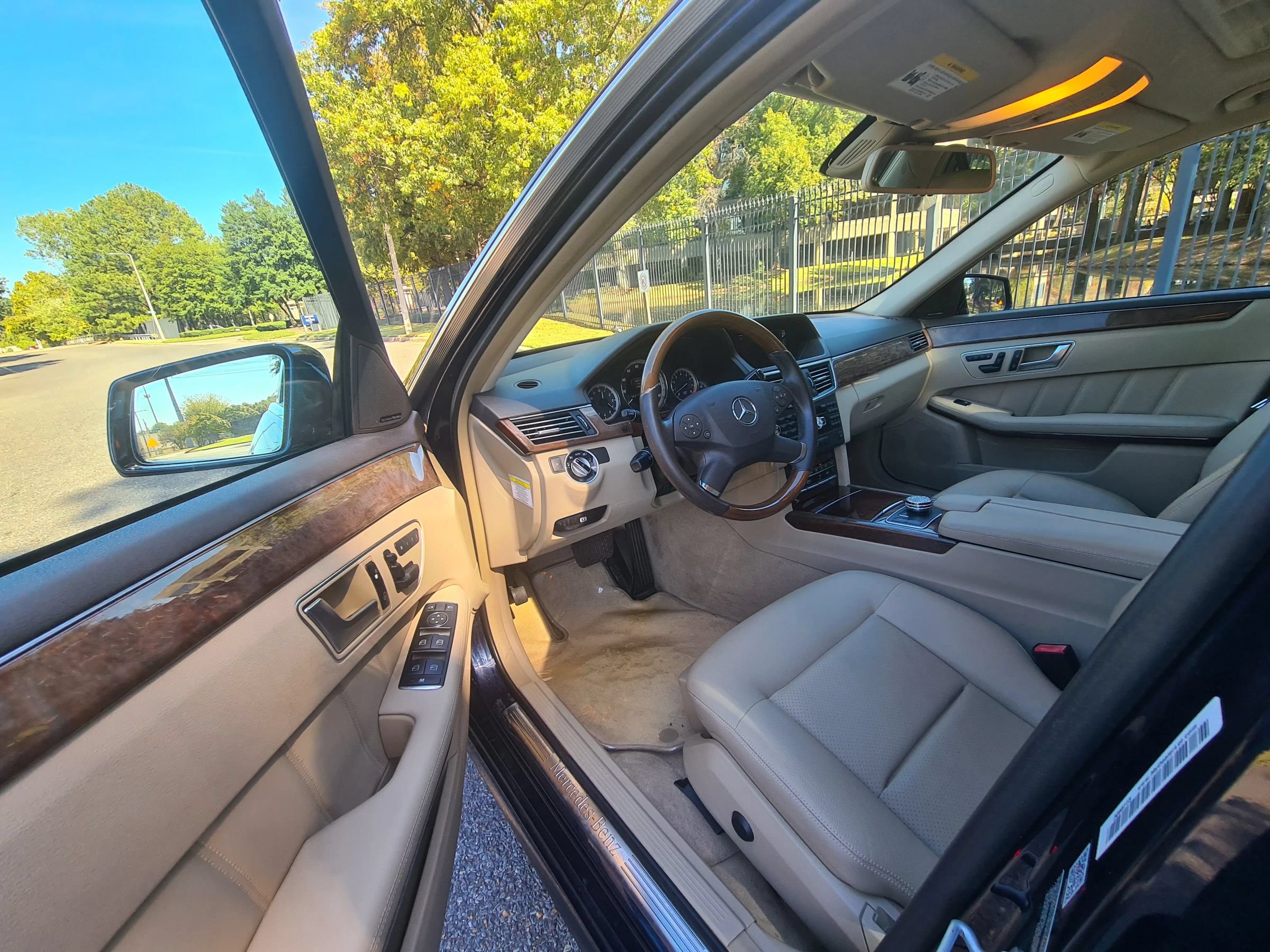 Used 2013 Mercedes-Benz E 350 Sedan image 10