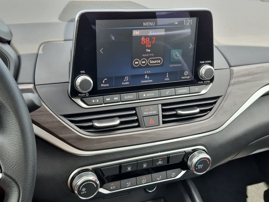 New 2026 Nissan Altima 2.5 SV FWD image 13