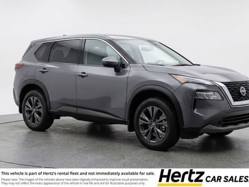 Used 2025 Nissan Rogue SV FWD image 1