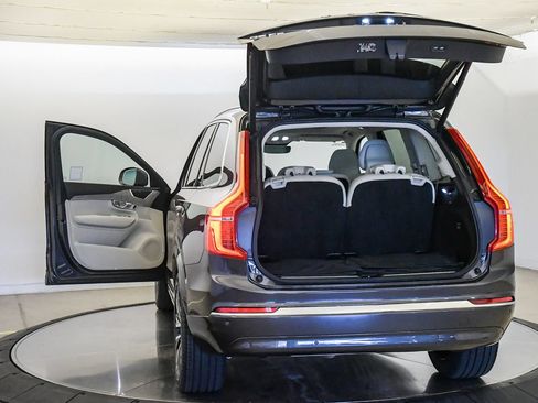Certified 2024 Volvo XC90 T8 Core AWD/4WD image 27