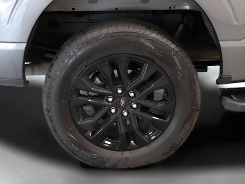 Used 2025 Ford F150 Lariat w/ Equipment Group 502A High AWD/4WD image 36
