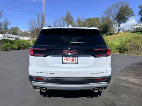 New 2026 GMC Acadia Elevation w/ Elevation Premium Package AWD/4WD image 5