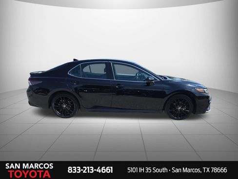 Used 2024 Toyota Camry XSE FWD image 4