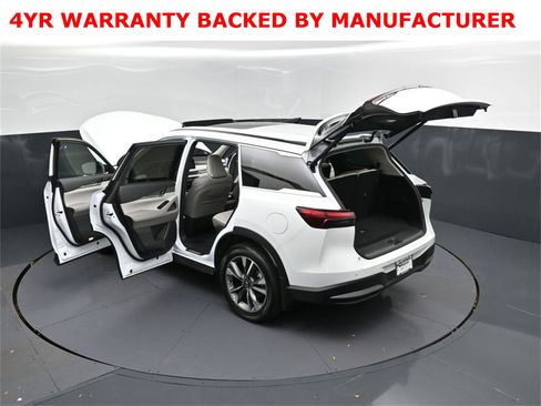 Used 2026 INFINITI QX60 Pure w/ Cargo Package image 2