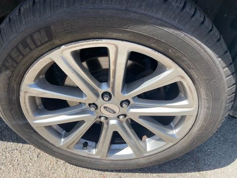 Used 2016 Ford Explorer Limited image 4