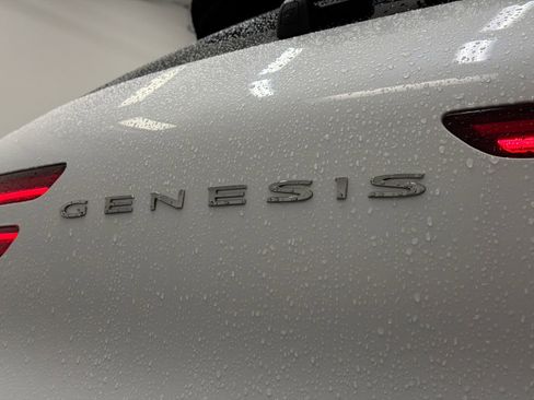Used 2025 Genesis GV70 2.5T image 8