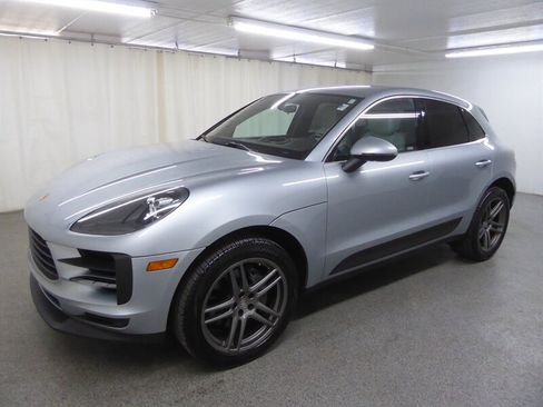 Used 2021 Porsche Macan S AWD/4WD image 3