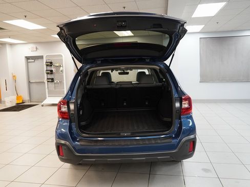 Used 2019 Subaru Outback 2.5i Limited w/ Popular Package #2 image 10