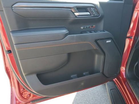 Used 2025 GMC Sierra 1500 AT4 w/ AT4 Premium Package image 8