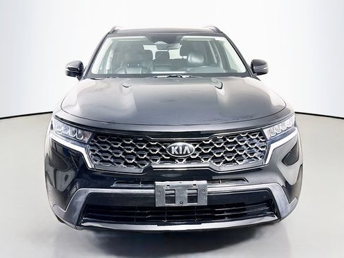 Used 2021 Kia Sorento S w/ Panoramic Sunroof Package image 2