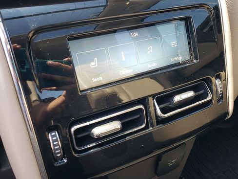 Used 2020 Lincoln Aviator Reserve w/ Equipment Group 201A AWD/4WD image 15