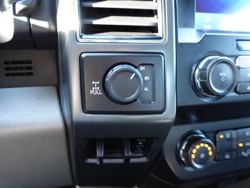 Used 2022 Ford F250 XLT w/ XLT Value Package image 40