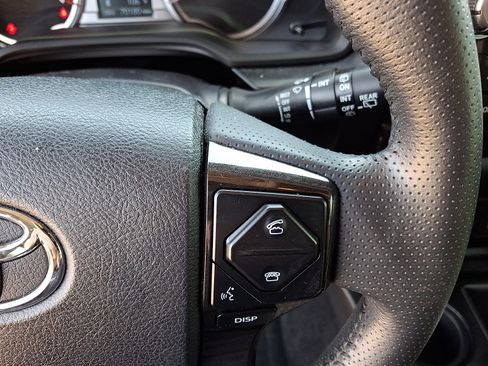 Used 2019 Toyota 4Runner TRD Off-Road Premium AWD/4WD image 21