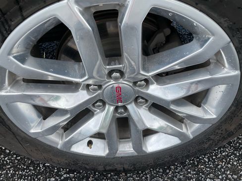 Used 2022 GMC Sierra 1500 SLT w/ Driver Alert Package II image 7