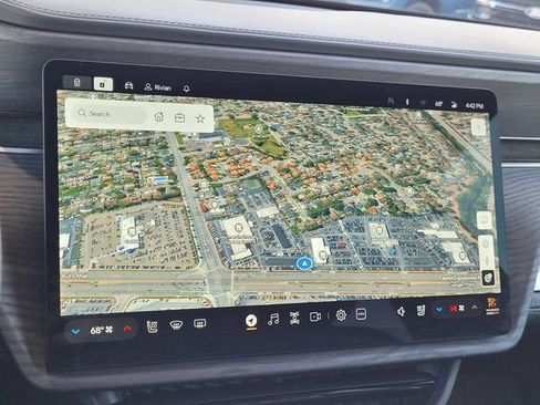 Used 2023 Rivian R1T Adventure image 9