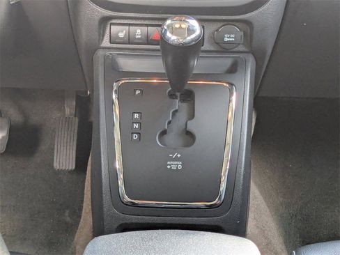 Used 2016 Jeep Patriot High Altitude image 9