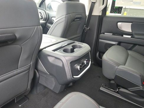 New 2025 Ford Expedition Max Active image 38