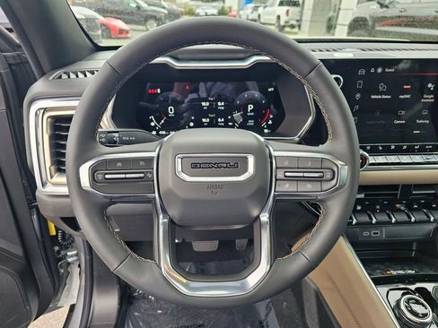 New 2026 GMC Canyon Denali w/ LPO, Black Badging Package image 26