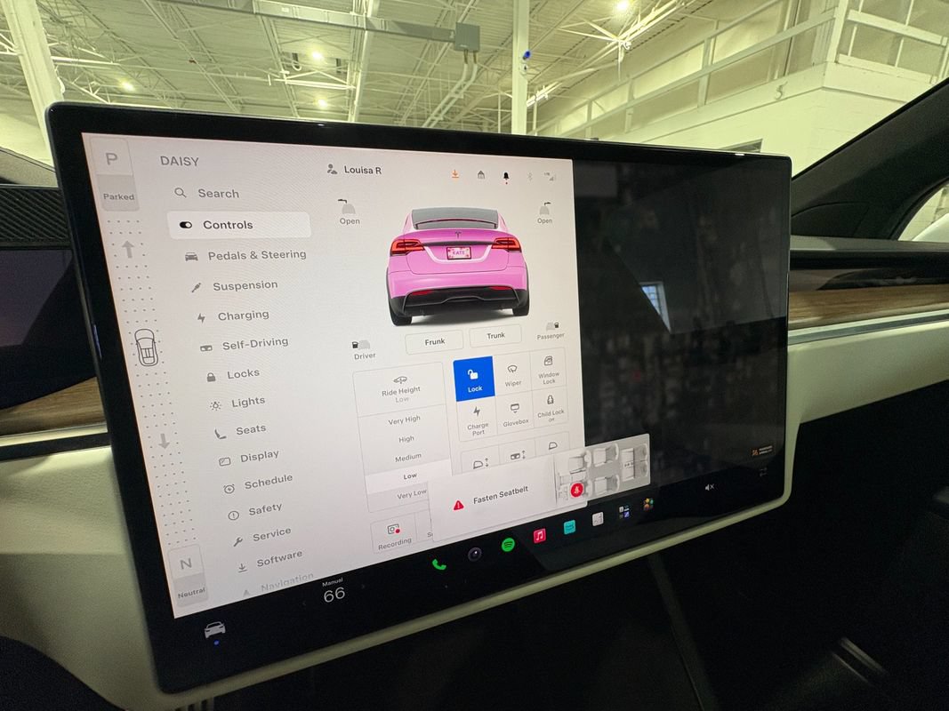 Used 2023 Tesla Model X AWD/4WD image 16