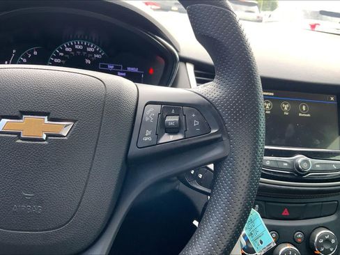 Used 2019 Chevrolet Trax LS w/ Tint and Cruise Package AWD/4WD image 24