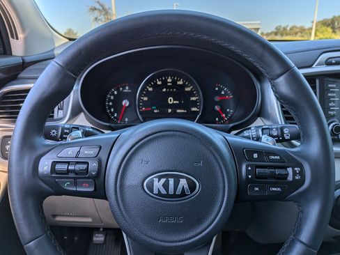 Used 2017 Kia Sorento EX w/ EX Premium Package image 30