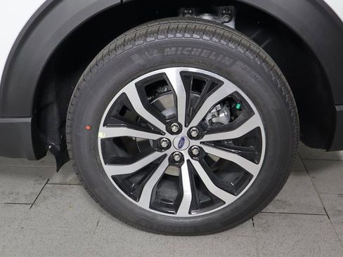 New 2026 Ford Explorer ST-Line image 9