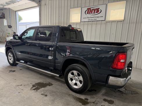 Used 2025 RAM 1500 Big Horn AWD/4WD image 11