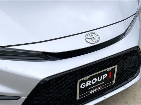 Used 2025 Toyota Corolla SE FWD image 36