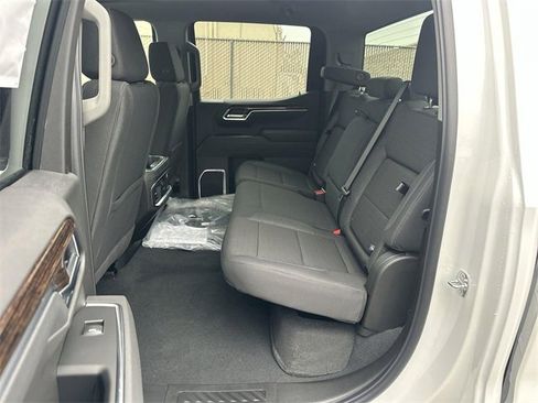 New 2026 GMC Sierra 1500 Elevation image 25