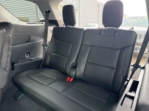 Used 2023 Ford Explorer XLT w/ Equipment Group 202A image 36